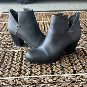 Vera Wang Dark Gray Ankle Boots